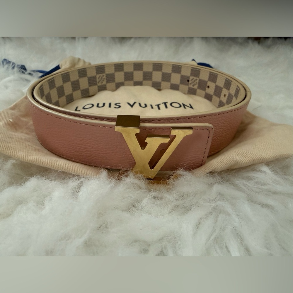 Louis Vuitton Initiales 30mm Reversible Belt in Rose Poudre